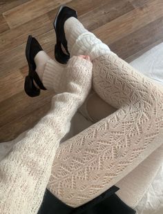 Tights Aesthetic Outfits, White Tights Outfit Winter, Socks Over Tights, White Socks Outfit, White Tights Outfit, White Tights, White Socks, Winter Aesthetic