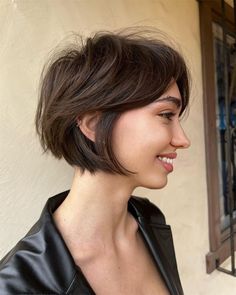 Short Straight Haircuts, Hair Without Volume, Kid Hair, Point Cut, Bob Haircut With Bangs, Shot Hair Styles, Pixie Bob, Trending Haircuts