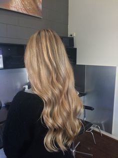 Blonde 2022, Sea Hair, Baylage Hair, Pretty Blonde Hair, New Hair Look, Dark Blonde Hair Color, Pretty Blonde, Beauty Hair Color, Rapunzel Hair