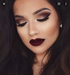 Fall Smokey Eye, Burgundy Makeup Look, Burgundy Makeup, Fall Wedding Makeup, Dark Makeup Looks, Trendy Eyeshadow, Red Lip Makeup, Dark Lipstick, Natural Wedding Makeup