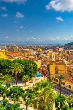 Hauptstadt Cagliari Sardinien Foreign Travel, Morning Sky, Italy Aesthetic, Dream Places, Travel Inspo, Summer Aesthetic