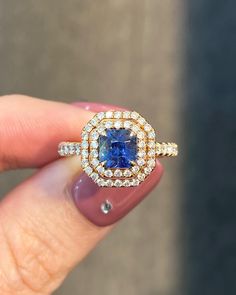 Follow @desireegems for special offer😊 Main stone : Blue Sapphire 1.21ct Treatment : Heated Side stone : 56 pcs Diamonds total 0.53ct Metal : 18k Rose Gold Ring size : HK13| US5.75(Free Resizing) DM for more info . . . #sapphire #bluesapphire #bluesapphirering #bluegemstone #jewellery #jewelry #gemstone #gemstonejewelry #highjewelry #highjewellery #finejewelry #finejewellery #customjewelry #singaporejewelry #singaporejewellery #singaporejeweller Golden Rings, Golden Ring, 18k Rose Gold, Rose Gold Ring