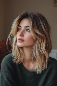 Curtain Bangs And Mid Length Hair, Curtain Fringe Mid Length Hair, Medium Length Haircut With Layers Balayage, Back Of Hair Layers Medium, Lob Haircut With Curtain Bangs Straight, Ombre Hair Curtain Bangs, Lob With Framing Layers, Trendy Haircuts Straight Hair, Medium Length Haircut For Damaged Hair