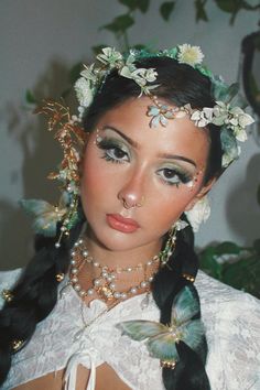 #fairy#fairycore #fairycostumes #fairycosplay #acotar #makeup #aesthetic Fairy Makeup Photoshoot, Fairy Core Eye Makeup, Fairy Princess Aesthetic Outfits, Ethereal Costume Halloween, Fairycore Halloween Costume, How To Be A Fairy Aesthetic, Fairy Goddess Aesthetic, Forest Fairy Makeup Ideas, Forest Goddess Makeup