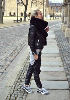 new leather pants Leather Joggers, Leather Pant, Street Chic, Looks Style, Outfits Casuales, Black Jacket