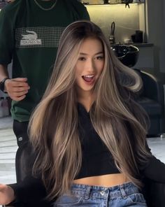 Black Hair With Milk Tea Highlights, Ashy Dark Blonde Hair With Highlights, Korean Hair Color 2024, Lightened Black Hair, Dark Brown Hair Balayage Money Piece, Balayage Vs Highlight, Straight Hair Dye Ideas, Dark Hair Balayage Blonde, Blond Balayage On Black Hair