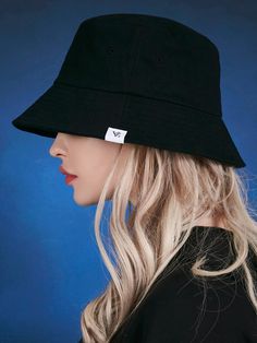 - Basic bucket hat- Comfortable fit- 100% cotton material- Logo label on the edge- Regular sized fit- Herringbone pattern - Stitching at round brim - Unisex itemMeasurements(in.) - Head girth : 22in.~23.6in. / Height : 3.34in. / Brim length : 2.75in.Composition & Care- Outshell :100%cotton- Hand-wash only / Please check the care label.Designer- Made in Korea- by VARZAR- Style#: 300955152 Wide Brim Bucket Hat For Streetwear, Black Cotton Wide Brim Sun Hat, Basic Black Cotton Hat, Trendy Black Cotton Bucket Hat, Black Cotton Bucket Hat With Curved Brim, Urban Black Bucket Hat With Curved Brim, Black Cotton Sun Hat With Curved Brim, Wide Brim Cotton Hat For Streetwear, Cotton Wide Brim Hat For Streetwear