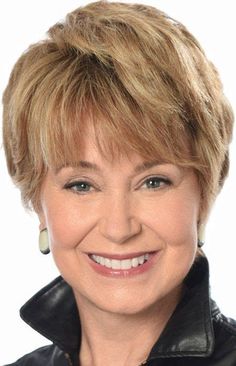 jane pauley hair styles - Yahoo Search Results Jane Pauley, Dorothy Hamill, Hairstyles For Seniors, Short Hair Back, Famous Dancers, Short Sassy Hair, Bob Haircut For Fine Hair, Sassy Hair, Haircuts For Fine Hair