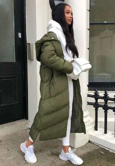 Puffer Jacket Outfit Winter Style, Puffer Coat Outfit, Puffer Outfit, Winter Jacket Outfits, Puffer Jacket Outfit, Best Winter Outfits, Jacket Puffer, My Wedding Dress, Causal Outfits