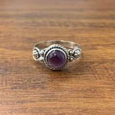 All of the jewelry is handcrafted by artisans💍. We use cutting edge technology for precision and amazing quality. All of the designs are sketched by me✌🏼. Details: SKU: R0620 Stone💎: AMETHYST Weight : 3.00 Grams Metal: 925 Sterling Silver Size: All Ring Sizes All of our products have 925 stamp. This product is suitable for everyday use and for special occasions as well. We also accept wholesale orders on wholesale value. Please contact us freely for wholesale orders. The picture is only for r Ring Moonstone, Indie Jewelry, Natural Gemstone Ring, Midi Ring, Dope Jewelry, Jewelry Lookbook, Funky Jewelry, Handmade Rings, Silver Rings Handmade