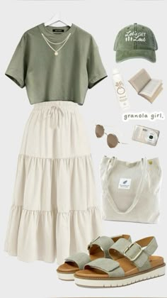 #summervibes #summeroutfitideas Look Hippie Chic, Mode Ulzzang, Modesty Outfits, Cute Modest Outfits, Photography Beauty, Photo Style, Fashion Mistakes, Modest Fashion Outfits, Beauty Art