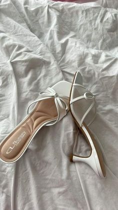 Pretty Heels, Heels Aesthetic, Dr Shoes, Shoes Heels Classy, Heels Classy, Fancy Shoes, Cute Heels, Hype Shoes, Girly Shoes