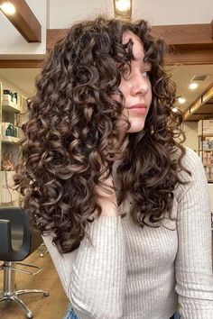 Waterfall Layers Haircut Curly Hair, Wavy Natural Haircut, Curly Cuts With Bangs, Cado Cut Curly Hair, Curly Cut With Layers, Haircut Ideas Curly, Curly Long Haircut, Curly Haircut Women, Haïr Cut For Curly Hair