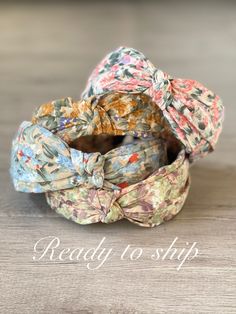 🌸Back in stock! Same Day Shipping! Beautiful Liberty Vintage Hair bands Available in 4 colors Very soft cotton fabric Very light and do not cause any headaches Perfect touch to your outfits or just lounging at home Soft Pastel Floral Pattern that brightens up your face and your mood🥰 🌟Delivered by first class. If you need the order in 2-3 days, please upgrade your shipping service! 🌟Please double check your address to avoid delays and your deliveries 🚚 10 Gift Ideas, Flower Pastel, Necktie Crafts, Christmas Stocking Pattern, Valentines Earrings, Gift Ideas For Her, Small Sewing Projects, Fabric Headbands, Craft Show Ideas