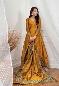 Pakistani Designer Dress, Wardrobe Colour, Pakistan Clothes, Luxury Pret, Gold Outfit, Pakistani Wedding Dress, Pakistani Bride, Pakistani Bridal Wear, Order Confirmation