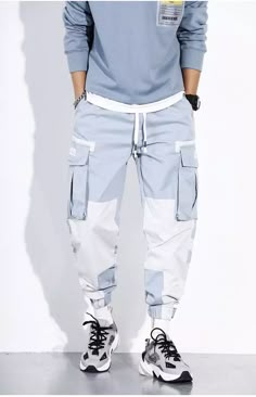 Celana Kargo, Cargo Pants Style, Pants Outfit Men, Trendy Shirt Designs, Baggy Cargo Pants, Guys Clothing Styles, Streetwear Mens, Cool Outfits For Men