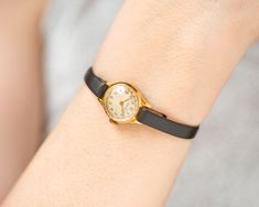 Dainty women watch Volga, lady wristwatch gold plated, small lady watch, mechanical watch, retro watch, new premium leather strap Dainty Women, Lady Watch, Elegant Watch, Vintage Watches Women, Retro Watches, Small Lady, Passage Of Time, Mechanical Movement, Women Wrist Watch