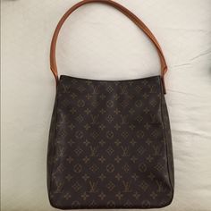 Authentic, In Perfect Condition! Price Negotiable Strap Purse, Louis Vuitton Bags, Authentic Louis Vuitton, Louis Vuitton Monogram, Louis Vuitton Bag, Limited Time, Bag Lady, Louis Vuitton, Monogram