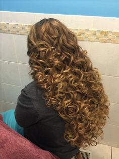 Hairstyles And Colors, Celebrities Hairstyles, Hair Styles Curly Hair, Styles Curly Hair, Hair Styles Curly, Curls For Long Hair