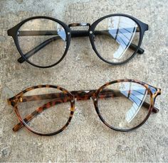 Reading Glasses Aesthetic, Aesthetic Glasses Frames, Glasses Aesthetic, Classy Glasses, Glasses Frames Trendy, Fancy Glasses, Glasses Inspiration, Chic Glasses, Mens Glasses Fashion