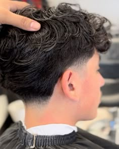 Low Taper Haircut, Low Fade Curly Hair, Taper Fade Long Hair, Fade Curly Hair, Hair Cut Guide