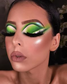 Green Bold Makeup, Green Fantasy Makeup Looks, Crazy Green Makeup, Green Glam Eyeshadow, Green Drag Makeup Looks, White Eye Makeup, Black Smokey Eye Makeup, Makeup Collage