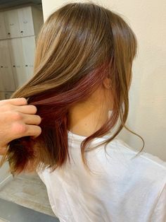 Bottom Layer Dyed Hair, Streaks Of Red In Brown Hair, Coloured Hair Highlights, Blonde Hair With Burgundy Underneath, Brown Hair With Burgundy Underneath, Light Brown Hair With Red Underneath, Red Dyed Hair Underneath, Red Streaks In Hair, One Strand Of Color In Hair