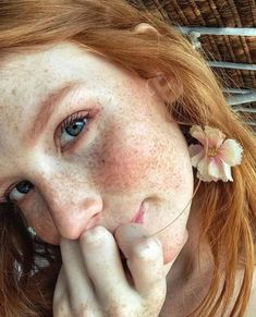 Flame Hair, Women With Freckles, Long Shiny Hair, Freckles Girl, Ginger Women, Girls With Red Hair