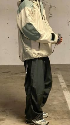 Subversive Outfit Men, Subversive Streetwear Men, Early 2000s Streetwear Men, Hikercore Aesthetic, Cute Aesthetic Outfits Men, Gorp Core Outfits, Gorp Core Fashion Men, Black And Grey Outfit Men, Gorp Core Men