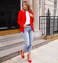 10 Ways To Nail The Smart Casual Dress Code - Society19 UK Red Heels Outfit, Red Blazer Outfit, Ideas De Outfits, Look Jean, Traje Casual