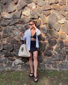 📸 from Maui pt. 1 - stay tuned for an upcoming article about what I packed for my trip.   vacation outfit, Maui outfit, vacation style, beach outfit, resort wear, simple style, neutral style, ootd, beach vibes, Hawaii outfits   Check my 🔗 in bio for outfit details on LTK, comment or dm!