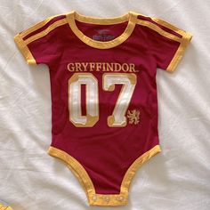 Harry Potter Gryffindor Onesie 12 Months, Nwot Harry Potter Maternity Shirt, Harry Potter Onesie Baby, Harry Potter Baby Clothes, Harry Potter Clothes Gryffindor, Harry Potter Sweatshirt Kids, Harry Potter Babygrow, Harry Potter Gryffindor, 12 Months, Baby Hacks