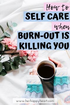 How to recognize if you have burn out syndrome symptoms and start burn out recovery with self care - ideas and tips to try. Take care of yourself with these quick, easy self care ideas that work well on a budget, and overcome burnout with self care. Burn Out Prevention Tips, Burn Out Recovery, Overcome Burnout, Overcoming Burnout, Burnout Syndrome, Easy Self Care, Taking Care Of Yourself