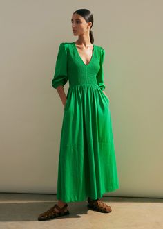 Slub Cotton V-Neck Maxi Dress | ME+EM Sunday Style, Spring Maxi Dress, Luxury Dresses, Minimalist Dresses, Maxi Dress Cotton, Luxury Dress, Womens Designer Fashion, Dress And Heels, Long Maxi Dress