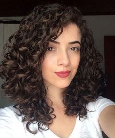 Perfect Medium Curly Hairstyles for Women #curlyhairbob #curlyhairstyles #thick #curly #hairstyles Hair Without Heat, Haircuts Ideas, Medium Curly, Long Face, Medium Curly Hair Styles, 100 Human Hair Wigs, Curly Bob Hairstyles, Curly Hair Cuts