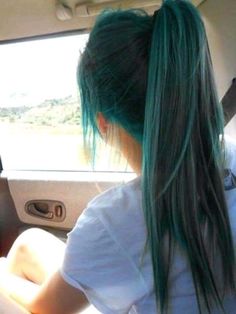 Green Hair Dye Ideas, Green Hair Dye, Brunette Ombre, Scene Girl, Green Ideas, Hair Dyes, Dye Ideas