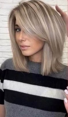 2023 Hair, Blending Gray Hair, Blonde Hair Inspiration, Blonde Hair Shades, Shoulder Length Hair Cuts, Haircuts For Medium Hair