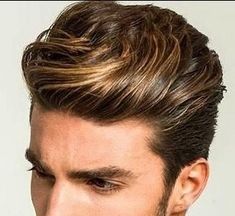 Men’s Caramel Highlights, Light Brown Highlights On Dark Hair Men, Men’s Hair Highlights, Mens Highlights Dark Hair, Highlights Brown Hair Men, Male Highlights