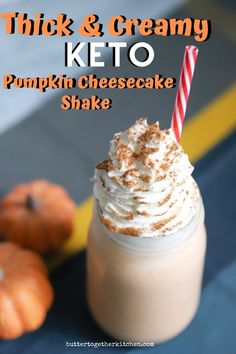 Cheesecake Shake, Keto Pumpkin Cheesecake, Autumn Drinks, Cheesecake Smoothie, Keto Shakes, Keto Smoothie, Keto Eating, Keto Drinks, Low Carb Drinks