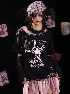 Embrace the perfect blend of edgy and cute with our Black and Pink Lace-up Detail Graphic T-shirt. This unique piece features a striking graphic design that captures attention, while the lace-up details add a touch of feminine flair. Garment Size SizeS-MM-LFull Length6570Bust112116Shoulders5354Sleeve Length2222.5 Spring Grunge T-shirt For Alternative Fashion, Black Graphic Tee With Fashion Print, Emo Crew Neck Top For Summer, Black Crew Neck Top With Fashion Print, Punk Style T-shirt For Alternative Fashion In Spring, Punk Style T-shirt For Spring Alternative Fashion, Trendy Graphic Design Tops For Concert, Punk T-shirt For Spring Alternative Fashion, Black Emo T-shirt For Summer