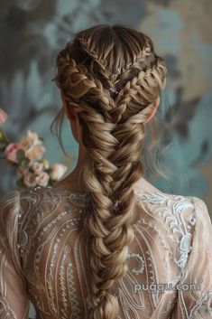 Medival Hairstyle Long Hair, Fishtail Braid Step By Step, Braid Step By Step, How To Fishtail, Creative Hair Color, Beautiful Braided Hair, Fishtail Braid