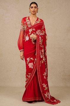 Red Silk Georgette Gara Embroidered Saree Set Design by Tarun Tahiliani at Pernia's Pop Up Shop 2024 Chooda Ceremony, Tarun Tahiliani Saree, Georgette Saree With Blouse, Fancy Sarees Party Wear, Set Saree, Saree Gown, Saree Designs Party Wear, Elegant Blouse Designs, Traditional Indian Outfits