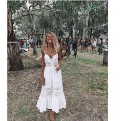 Boho Festival Outfit, Beach White Dress, Trendy Dresses Summer, Boho Fashion Summer, Floral Outfit, Lace Dress Long, Ladies Dress Design, Summer Maxi Dress, Trending Dresses