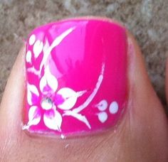 Big Toe Pink with White Diamond Floral Design Nail Art Uñas Color Coral, Hawaiian Flower Nails, Flower Toe Nails, Hawaiian Nails, Toenail Art Designs, Pink Toe Nails, Pedicure Designs Toenails, Pretty Toe Nails