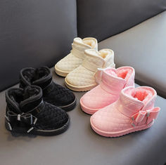 These super stylish and cozy winter boots are perfect for keeping your little girl's feet warm! Plush lined for maximum comfort, and slip on for easy wear, these shoes are waterproof and anti slip so she can run around, jump, play, and dance in the snow without a worry. Choose from three colors: pink, beige, or black - each with an adorable rhinestone bow! Keep her toasty and fashionable this winter! Cozy Winter Boots, Fleece Boots, Girls Snow Boots, Kids Snow Boots, Princess Shoes, Outdoor Boots, Rhinestone Bow, Winter Girls, Comfortable Boots