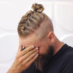 Man Braid, Viking Haircut, Man With Long Hair, Rasta Hair, Men's Cuts, Braided Top Knots, Viking Braids, Different Braids