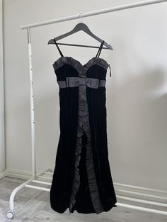 Stunning festive Miu Miu dress for events in great vintage condition 10/10 Miu Miu Velvet Dress, Velvet Midi Party Dress, Velvet Midi Dress For Cocktail, Evening Velvet Midi Dress, Holiday Midi Length Evening Dress, Black Sleeveless Velvet Party Dress, Winter Formal Velvet Midi Dress, Formal Winter Velvet Midi Dress, Black Velvet Maxi Dress For Party