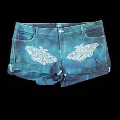 "❧Hand ice dyed and printed with Eyeball Moths Cuffed Midrise Shorts with Pockets ❧Printed on a second-hand, gently used garment. ❧Tag reads 24 , women's Sizing. Measurements: 24\" Waist, 13\" Long. Waist Measured Flat across, double for full waist measurements. ❧Fabric is a cotton/spandex blend and provides some stretch" Ice Tie Dye, Organic Cotton Leggings, Dyed Denim, Tie Dye Denim, Upcycle Jeans, Purple Tie Dye, Ice Dyeing, Cotton Leggings, Denim Jumpsuit