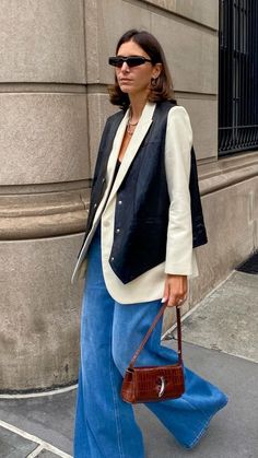 Trendy Fall Fashion, Fashion Trend Forecast, Blazer Outfits For Women, Vest Outfit, London Street Style, Vest Outfits, Fall Street Style, Blazer Outfits, Fall Trends