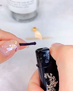 Viral Art 🎨 on Instagram: "This artist shares fun and engaging tutorial videos, guiding viewers through the process of making beautiful DIY bracelets. Her simple instructions make it easy for people at any skill level to craft their own stylish, handmade jewelry.

Artist: 206676585 / 老万宝品牌优选 on Douyin" Bracelet Making Tutorial, Video Meme, Diy Bracelets Tutorials, Bracelets Handmade Diy, Bracelet Craft Diy, Diy Friendship Bracelets Patterns, Beautiful Bracelets, Diy Craft Tutorials, Diy Bracelets Easy